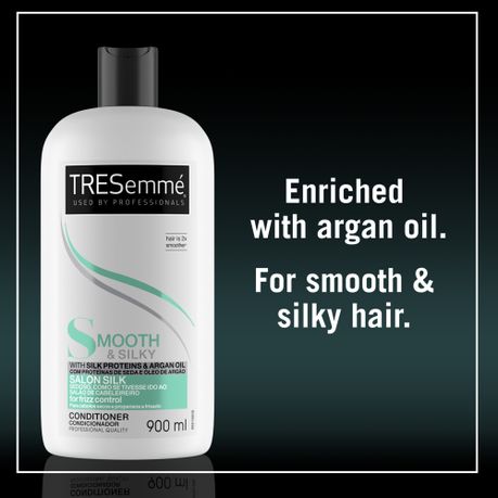 TRESemme Smooth and Silky Frizz Control Conditioner - 900ml